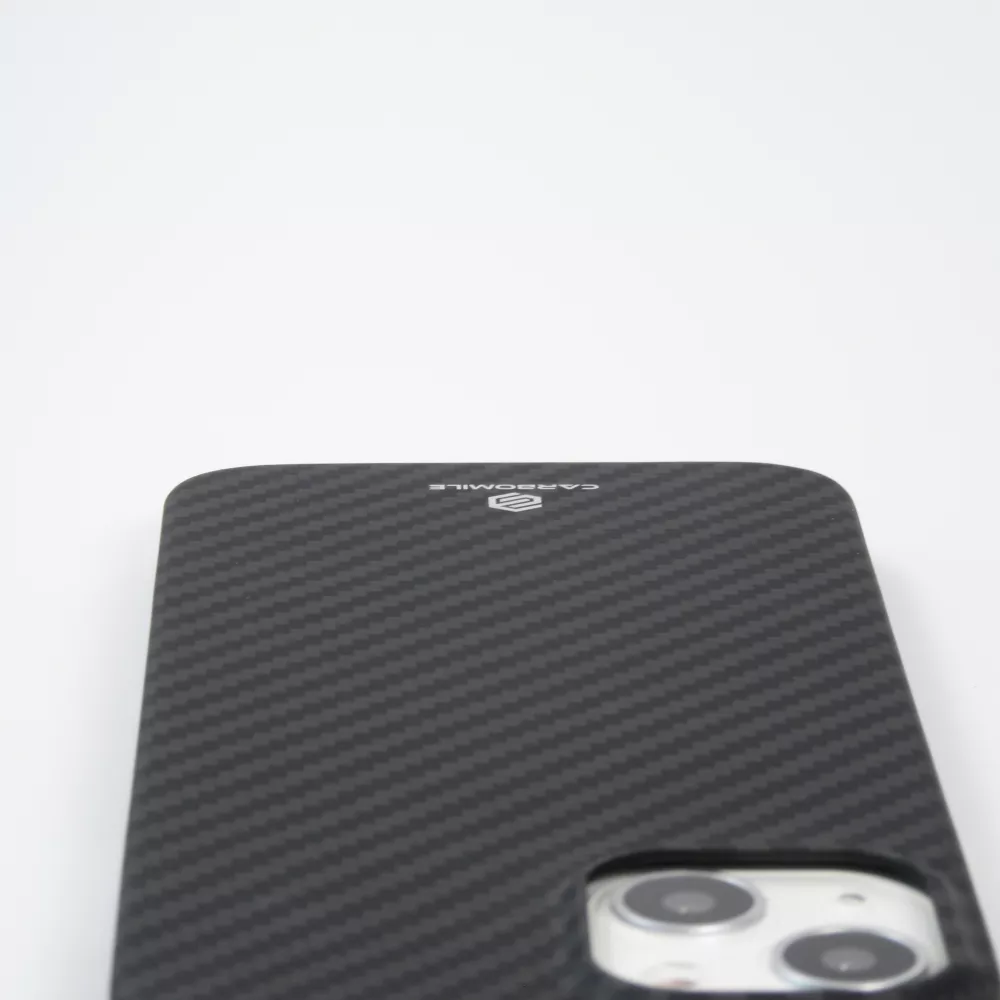 iPhone 16 Case Hülle - Carbomile Schutzcase aus echtem Aramid Carbonfaser - Schwarz