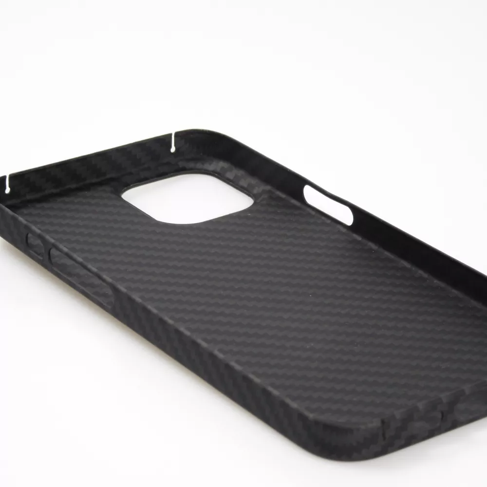 iPhone 16 Pro Max Case Hülle - Carbomile Schutzcase aus echtem Aramid Carbonfaser - Schwarz