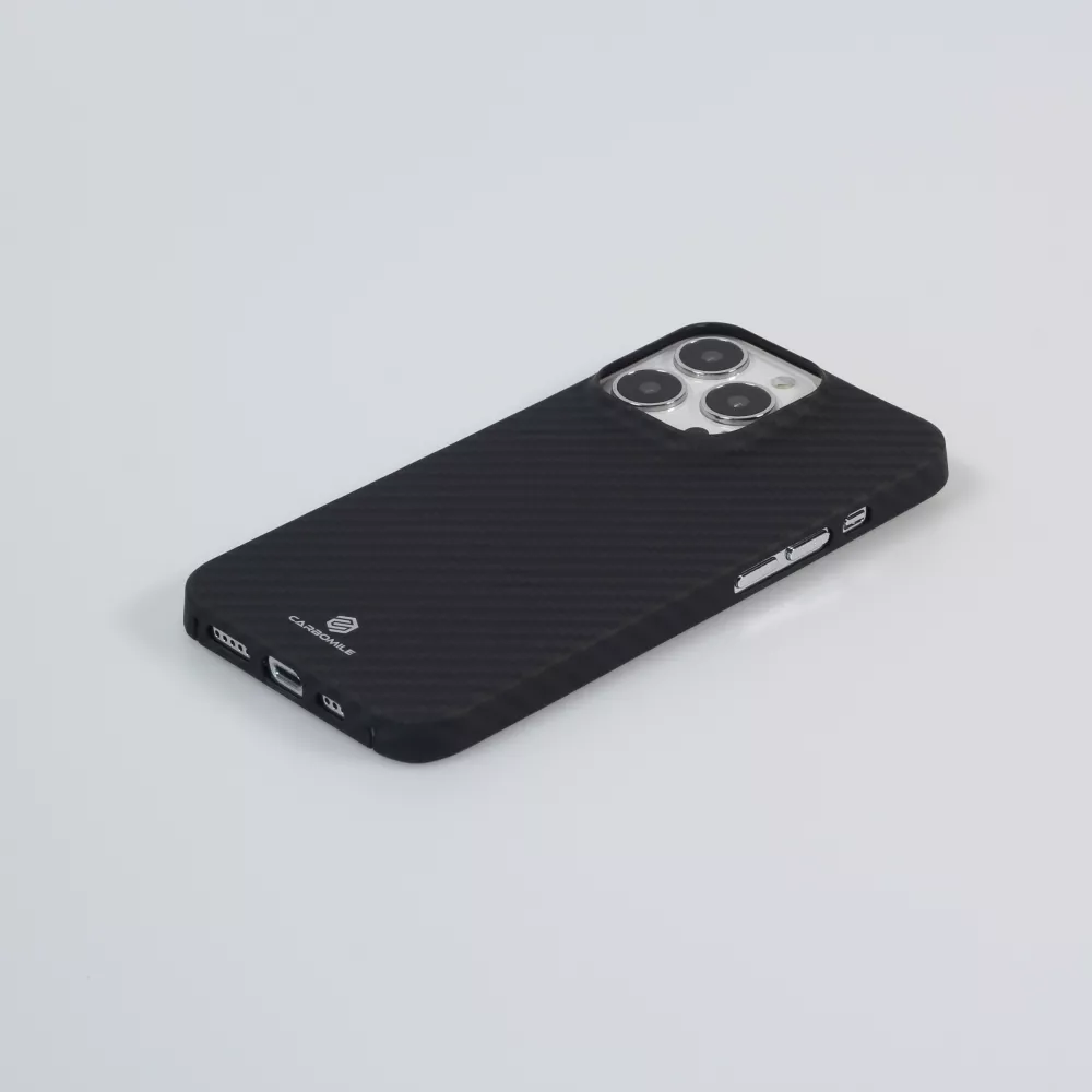 iPhone 16 Pro Max Case Hülle - Carbomile Schutzcase aus echtem Aramid Carbonfaser - Schwarz