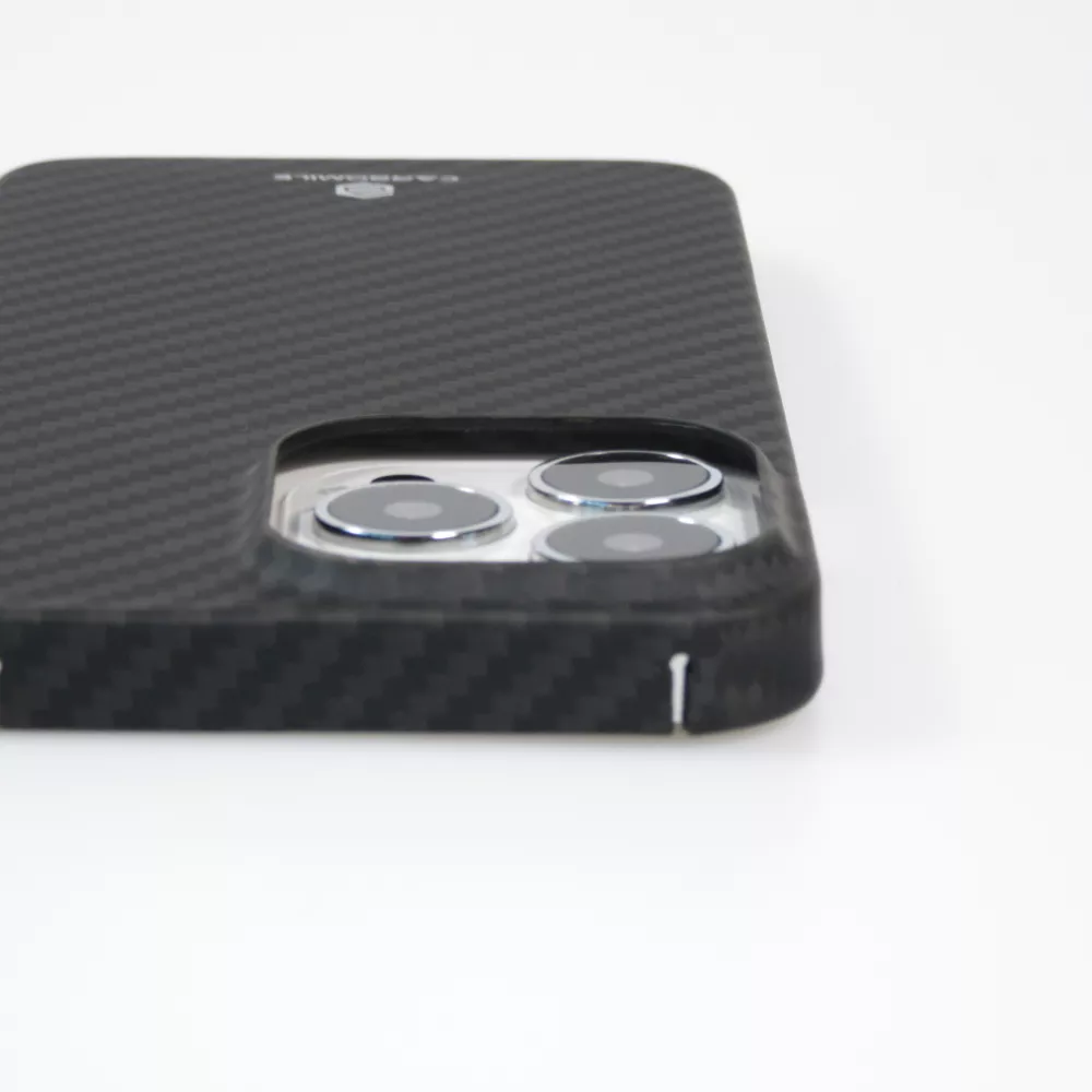 iPhone 16 Pro Max Case Hülle - Carbomile Schutzcase aus echtem Aramid Carbonfaser - Schwarz